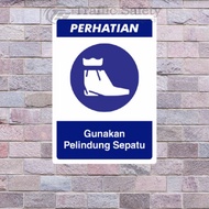 Sign stickers for use protective shoes 15x20 cm, 20x30 cm, & 30x40 cm