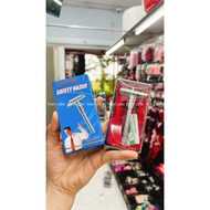 Shaving box comes with 1 razor blade (shop gets 1 extra razor blade)