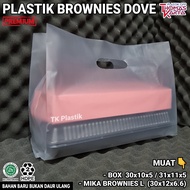 Kantong Plastik Dove 33x30 muat Box Brownies isi 50 Tas