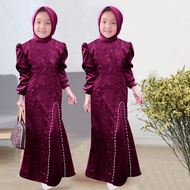 Naura Kid Maxy Gamis Anak Dan Dewasa Maxy Gamis Satin Velvet Gamis Couple Terbaru