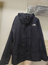 The North Face Summit Series Gore-Tex Pro 外套