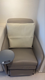 Osim 小天后按摩椅 梳化 灰色 附小茶几