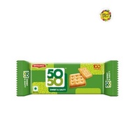 Britannia Crackers 50 50 Sweet And Salty Biscuit Original 62g