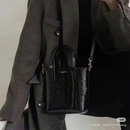 全新全配🈶購證❤️ ysl #黑金 #鱷魚壓紋 #琴譜包 mini #托特