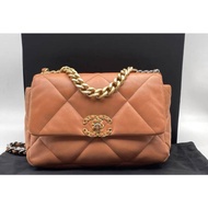 C19 Small in Caramel