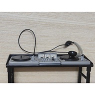DJ table for used dolls