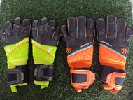 Sarung Tangan Kiper TKB Rishtar