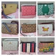 coach wristlet, 手挽袋， 小銀包，單拉鍊，雙拉鍊， wallet, double zip, l zip card holder, 咭包， 小銀包，c logo, dempsey, 黃色，綠色，白色，彩虹， 間條，粉紅色， 大單，細單，細雙