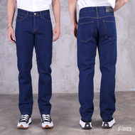 JACK RUSSEL กางเกงยีนส์ผู้ชาย ทรงกระบอกใหญ่ Straight Fit กางเกงยีนส์แจ็ครัสเซล