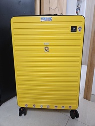 QuanHong Saber 黃色行李箱
