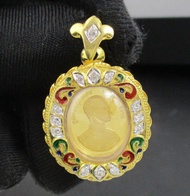 เหรียญทองคำ รัชกาลที่9 หลังพระพุทธชินราช กรอบทองลงยา ฝังเพชร 13 เม็ด 0.32 กะรัต นน. 14.24 g
