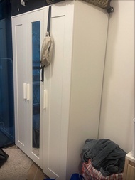 IKEA BRIMNES 三門衣櫃連鏡（5個月）