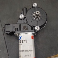 IZ NPR PRO 7T WINDOW MOTOR 2PIN 24V RH (IZ755-2171)LH(IZ755-2172)