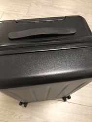 22吋行李箱