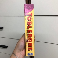 Toblerone Swiss Chocolate ช็อกโกแลตท็อปเบอโรน