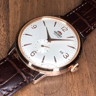 Orient RA-AP0001S10B Bambino Automatic Rose Gold Case White Dial Leather Strap Men's Watch Case Size 40 mm