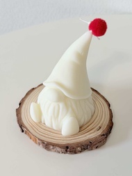 Living Proof เทียนหอมของขวัญคริสต์มาส ลายโนมนั่งตัวใหญ