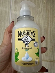 Le Petit Marseillais Milk Liquid Soap 300 ml / สบู่เหลวล้างมือ ผสมน้ำนม