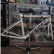 SAGMIT DEMONE C85 FRAME ALLOY WITH CARBON FORK ROAD BIKE