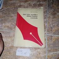 Fiction and non-fiction book in semi-otic study