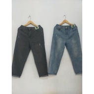 PRELOVED BEAR MOMS JEANS