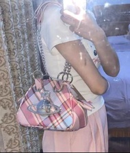 全新Vivienne Westwood西太后格紋保齡球包，粉