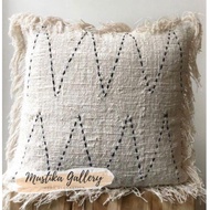(013)sarung bantal sofa/cushion cover bohemian zigzag