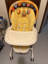 Combi Baby High Chair齊所有配件連兩套墊及安全帶（含初生墊）