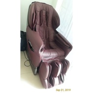 GINTELL DeWise Care Massage Chair Diamond Purple - GT9003 . Condition 8/10 . Self collect