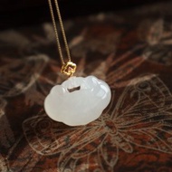 天然和田玉如意鎖吊墜項鏈 玉質細膩 18K金鑲嵌 平安喜樂新年禮物