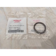 Rear Bowl Seal Click 125i Code 91211-KN7-671 Genuine Each Piece