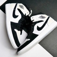 รองเท้า[TRENDX]NIKE AIR JORDAN 1 MID PANDA SE(DH6933-100) diamond shorts 45