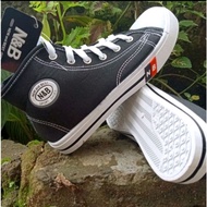 NB NOB/SCHOOL SHOES/FORMAL STRAPS/CAMVAS MATERIAL/HIGH/SINEEKERS/BLACK/WHITE/GIRL/BOY