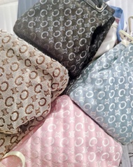 未使用品 CELINE 粉化妝包鏈條包雲朵包斜揹包斜挎包手拿包單肩包