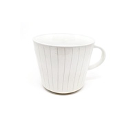 Cyra ceramic stripe white mug
