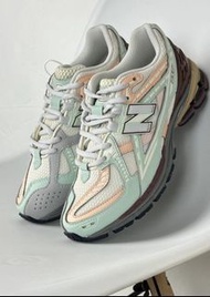 New Balance NB 1906D 男裝米青