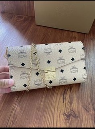 全新🌸 MCM中號鏈條信封包 鏈條包