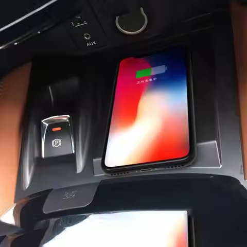 Car wireless charger for Nissan Qashqai J11 J12 X-Trail T32 2014-2021 15W car charger wireless phone