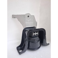 Right Engine Mount Rubber NISSAN SLYPHY B17 PULSAR C12 JUKE F15 HR16DE 11210-1KA1A