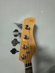 Sire Marcus Miller P7 4 string bass