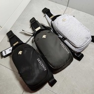 Descente 單肩包
