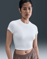 Nike Sportswear Chill Knit 女款短版 T 恤