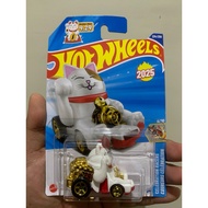 HOT WHEELS FELINE LUCKY