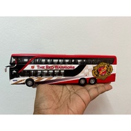 1:32 Custom Bus Malaysia Football Team Diecast Alloy Model