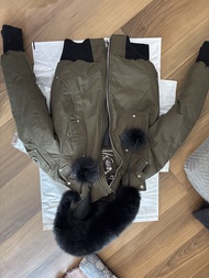 Moose Knuckles Canada 羽絨外套