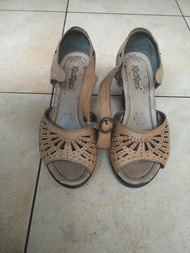 Sepatu Kickers original second size 36