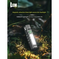 lampu suluh led lampu suluh LEM Flashlight Strong Light Rechargeable Small Portable Mini Student Hou