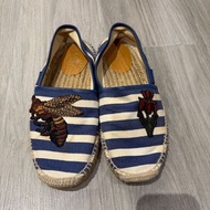 Gucci 條紋蜜蜂鳶尾花草編鞋