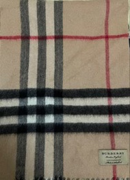 Burberry 格紋羊絨圍巾