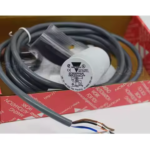 EC3025PPAPL Proximity switch sensor CARLO GAVAZZI Capacitance Sensor EC3025NPAPL CD50CNF10POC
